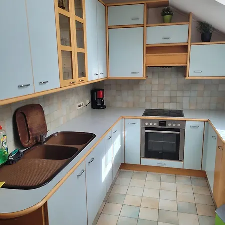 Geraeumige Monteurwohnung * Mistelbach
