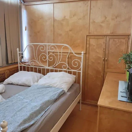 Geraeumige Monteurwohnung * Mistelbach